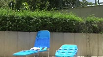 Hora de curtir uma piscina na Casa das Brasileirinhas