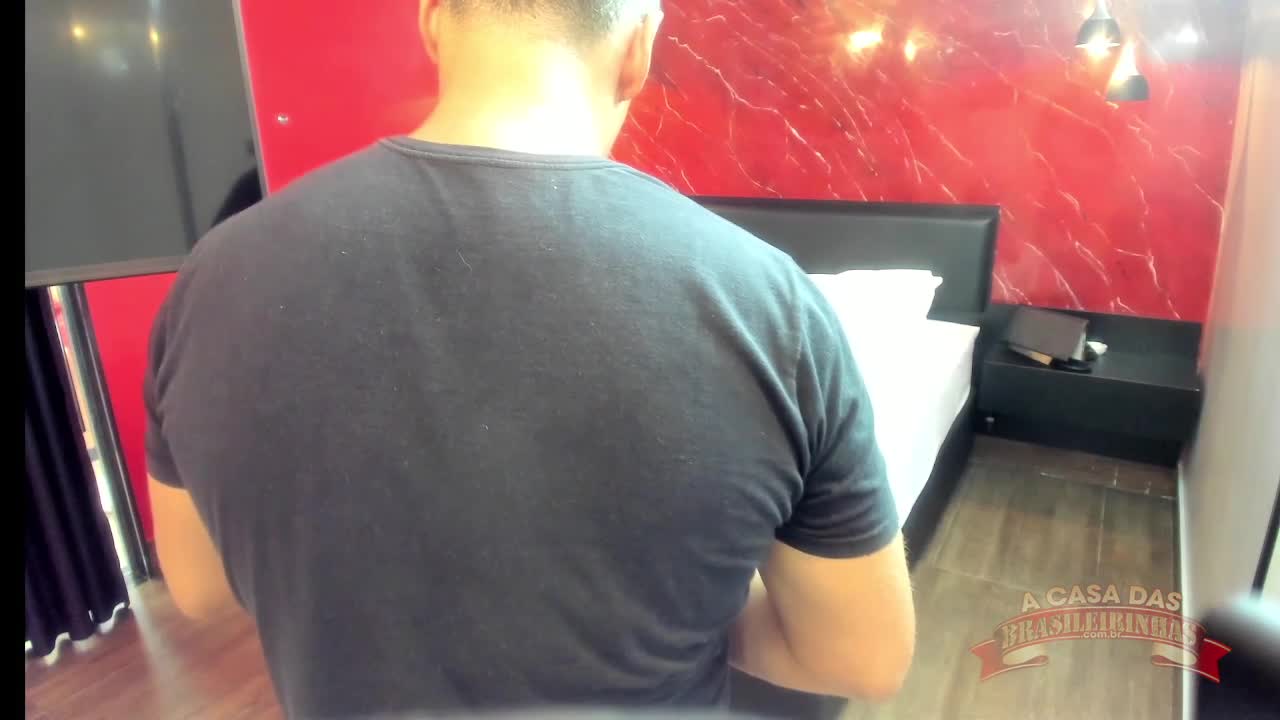 Gi Avilez faz ensaio fotográfico exclusivo para a Casa das Brasileirinhas.