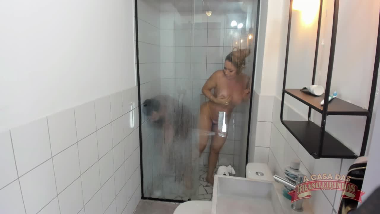 Banho - Cleo Cadillac CAM 2